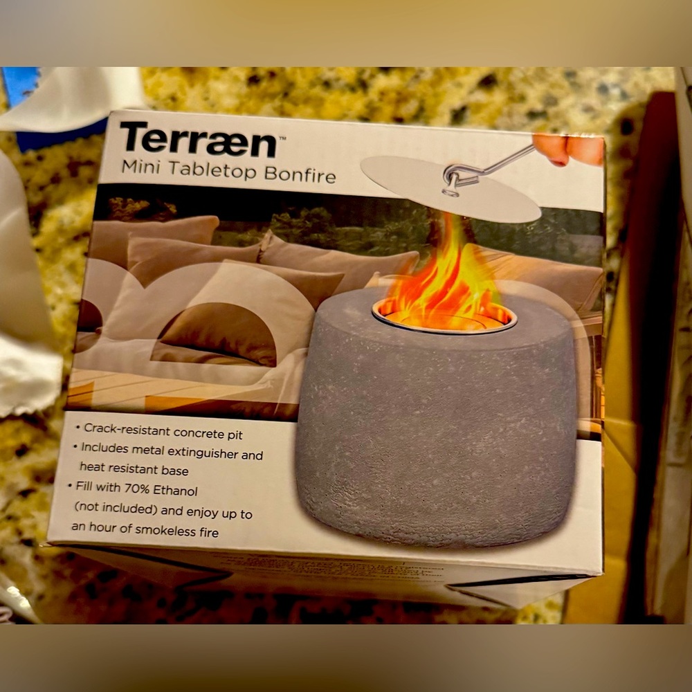 Mini table top bonfire, perfect for s’mores!